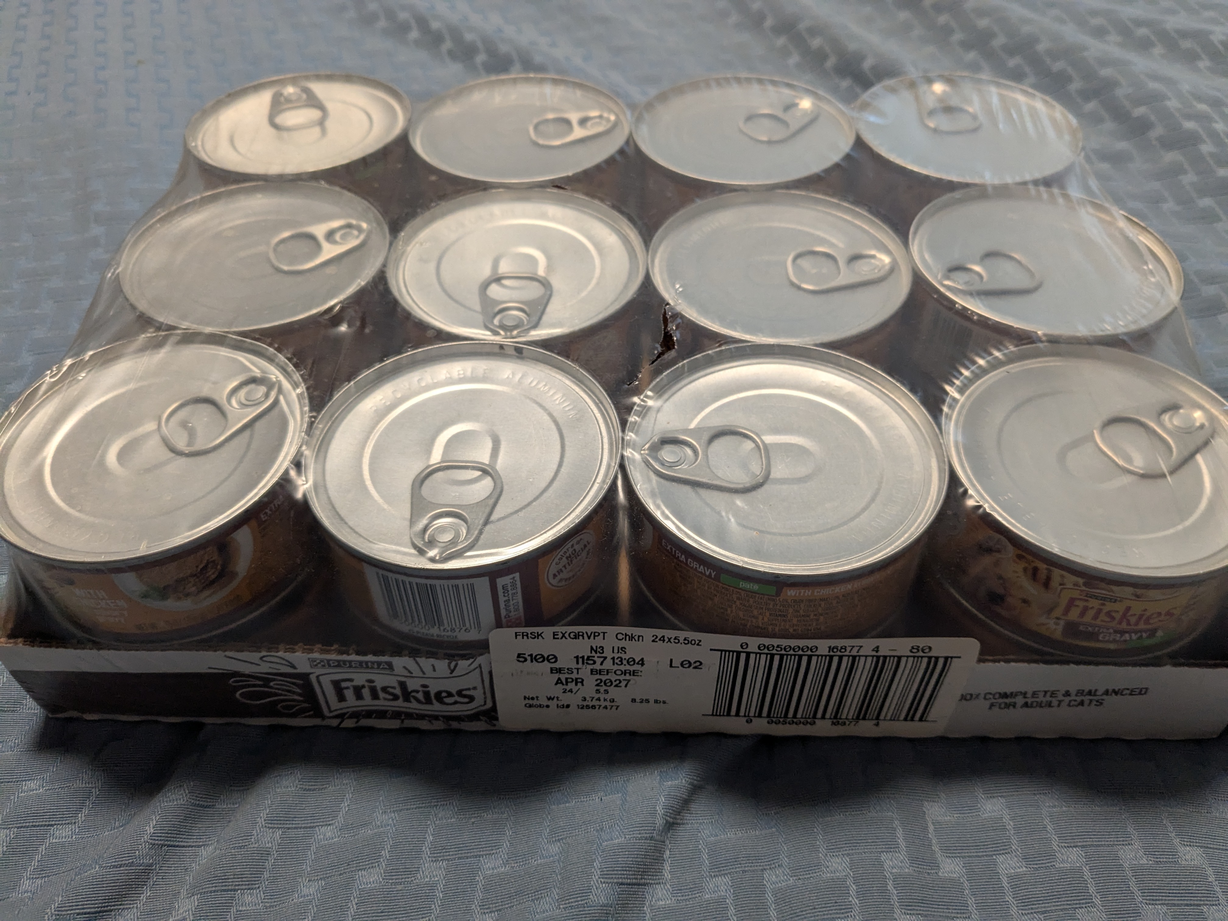 Friskies Extra Gravy Pate Cat Food, Chicken, Unopened Case of 24 cans