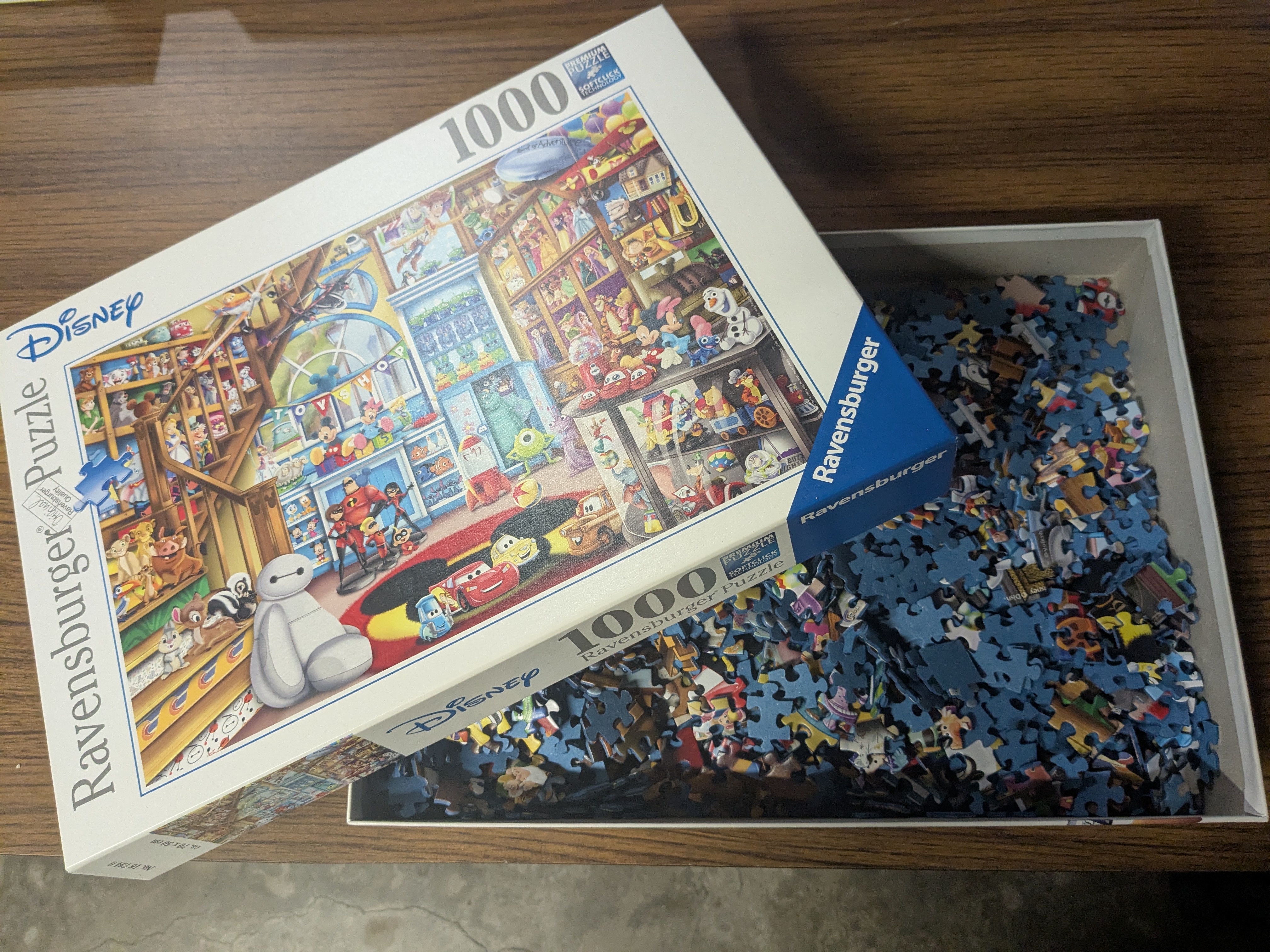 Ravensburger Disney Pixar "Toy Store" jigsaw puzzle - 1000 pcs