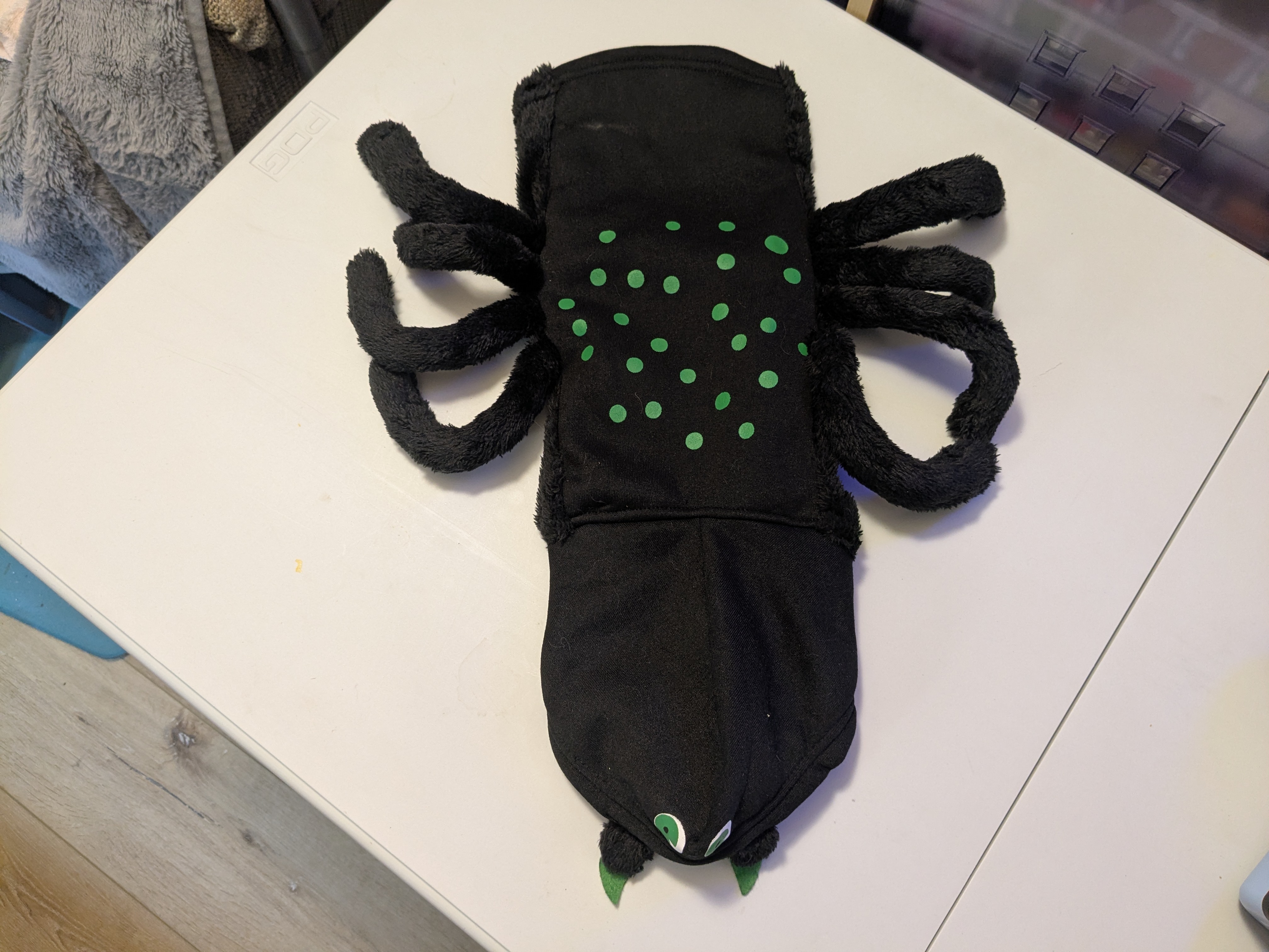 Petco Bootique Spider Costume, size M