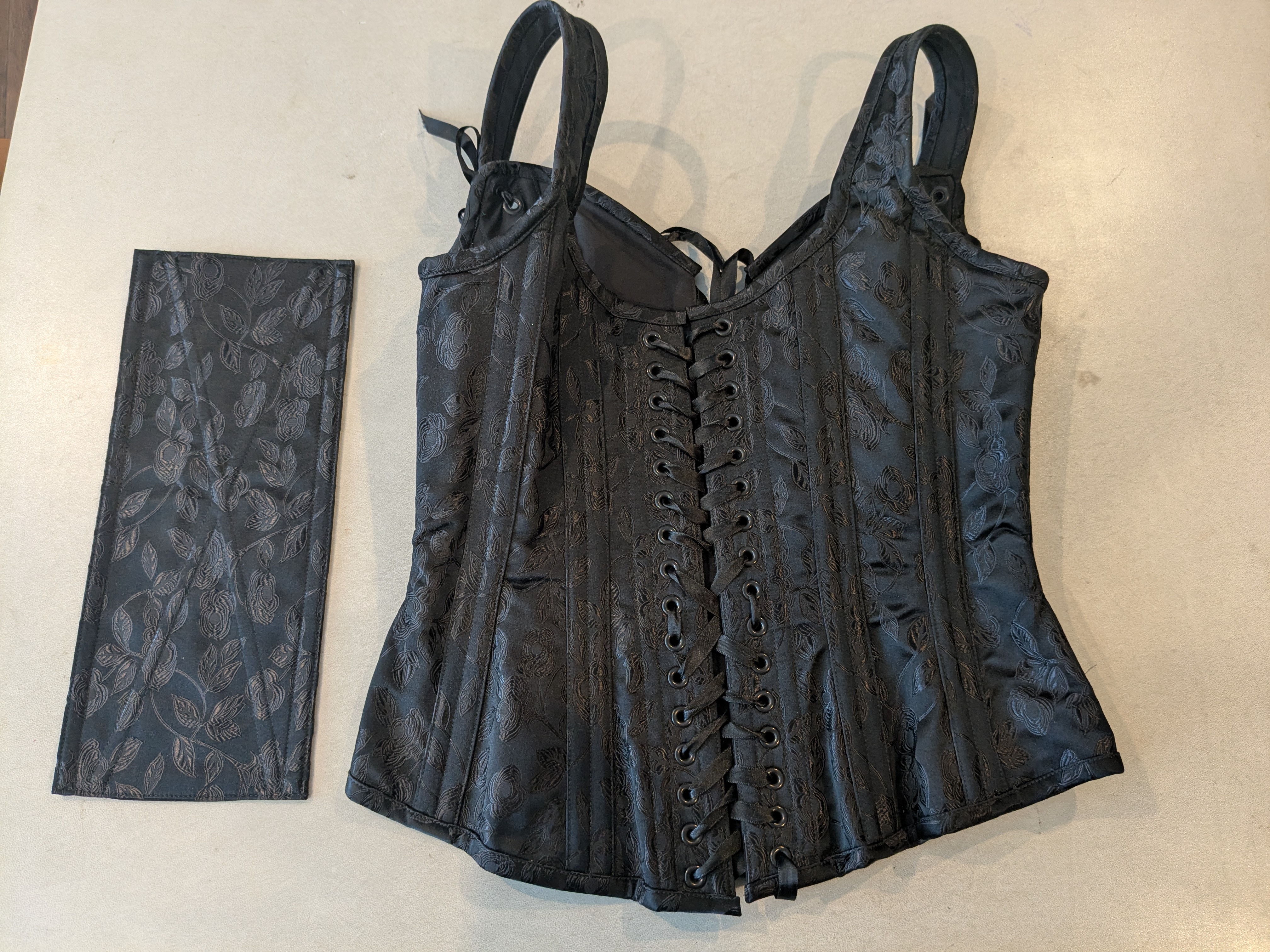 Dark Garden Overbust Corset with shoulder straps, black. Beautiful!
